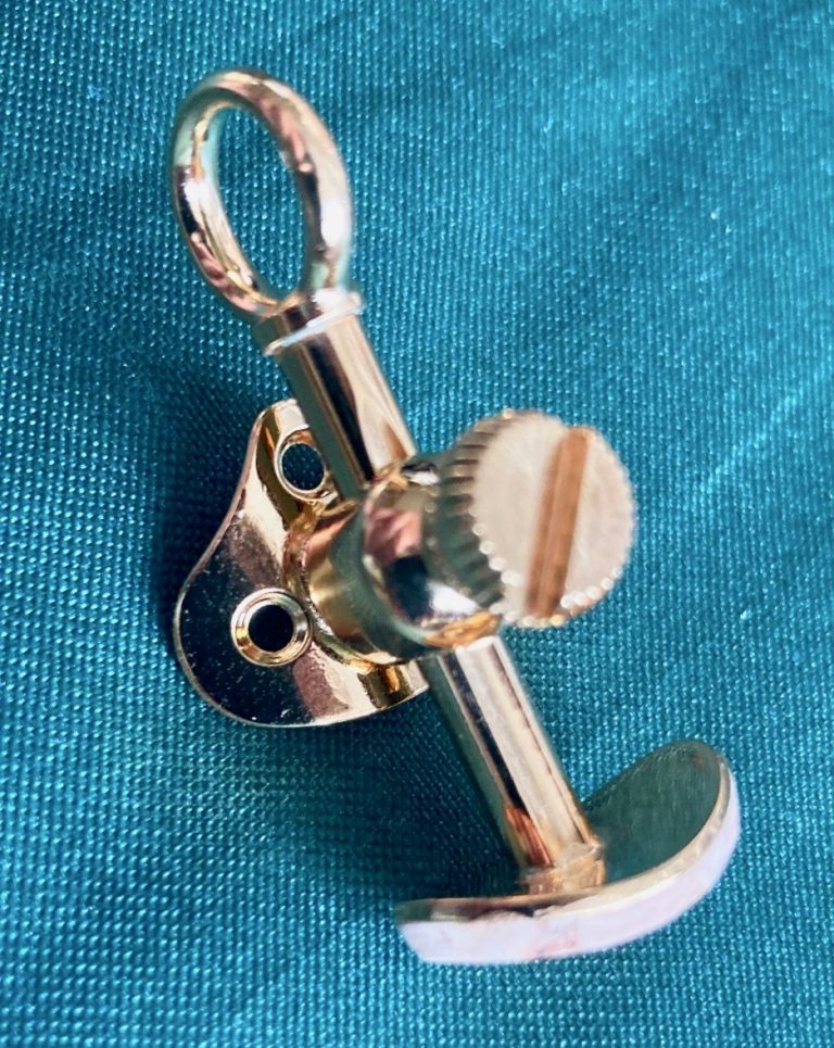 Mollenhauer Adjustable Thumb Rest — Barrett Recorder Repairs